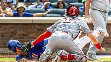 Lindor anota 3 más, Mets vapulean 10-2 a Rojos