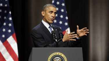 Mención a Obama destaca en anuncios de campaña