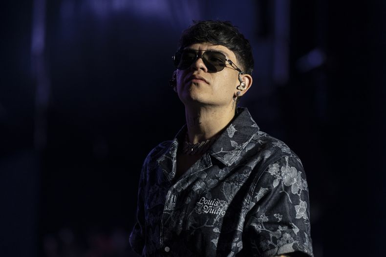 El cantante mexicano Junior H durante su concierto en el festival Arre en la Ciudad de México el domingo 8 de septiembre de 2024. (Foto AP/Felix Marquez)