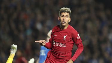 ARCHIVO - Foto del 12 de octubre del 2022, Roberto Firmino celebra tras anotar en el encuentro del Liverpool ante Rangers en el Grupo A de Liga de Campeones. El martes 4 de julio del 2023, Firmino firma con el Al-Ahli de Arabia Saudí. (AP Foto/Scott Heppell, Archivo)