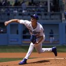 Buehler lanza 5 innings en blanco y Dodgers superan a Tigres