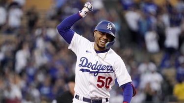 Dodgers beat Rockies 5-2, stretch NL West lead to 5 1/2