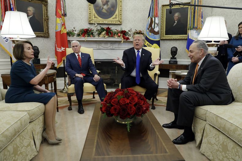 AMN-GEN_TRUMP-MURO-0.jpg