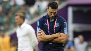 Scaloni paga en debut apuesta por jugadores en mala forma