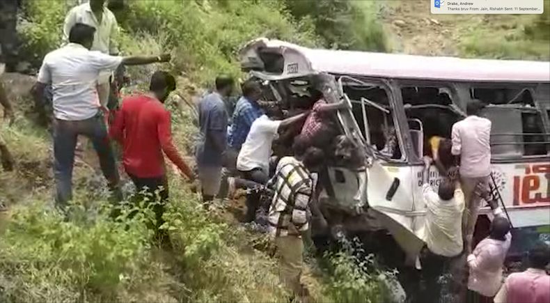 ASI-GEN_INDIA-ACCIDENTE_DE_BUS-0.jpg