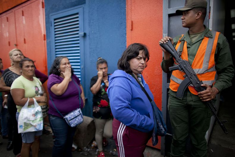 AMS-ECO_VENEZUELA-SUPERMERCADOS_OCUPACION-2.jpg