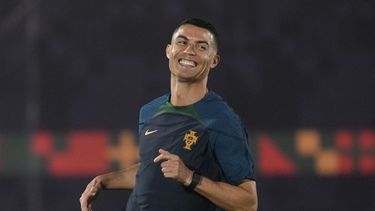 Cristiano suspendido 2 partidos tras manotear teléfono