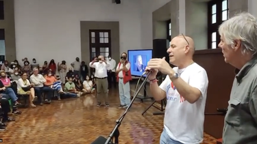 virulo y el activista procastrista carlos lazo hacen propaganda al regimen en mexico