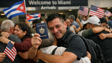 americateve | cubanos llegan a miami