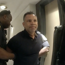 Yo no hice nada Video de cámara corporal muestra a director de policía de Miami-Dade sometido por la policía