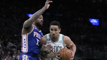 Celtics pierden a Brown pero resisten y vencen a 76ers