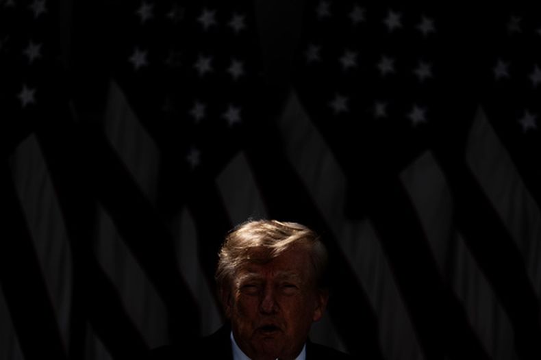 El presidente de EEUU, Donald Trump, habla durante un evento de regreso a clases en la Casa Blanca, en Washington, el lunes 24 de agosto de 2026. (Foto AP/Alex Brandon)