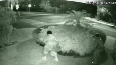 captado en camara: asalto a punta de pistola en wilton manors
