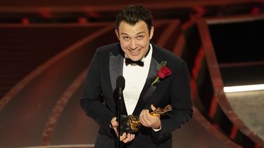 Shaq y Curry ganan Oscar por documental Queen of Basketball