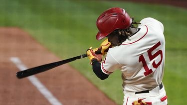 Piratas vencen 8-2 a Cardenales; Cruz casi logra el ciclo