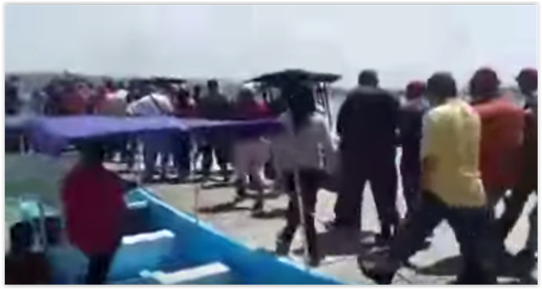 ECHAN A LA ESPOSA DE CABELLO.PNG