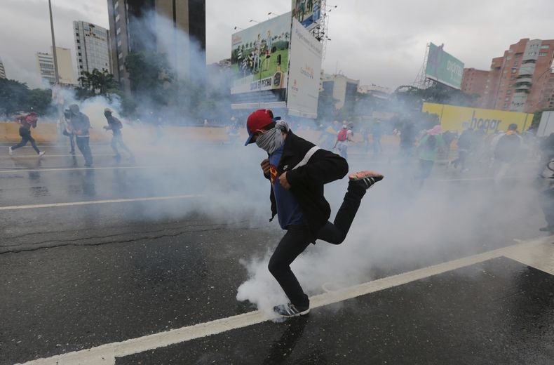 AMS-GEN_VENEZUELA-CRISIS_POLITICA-1.jpg