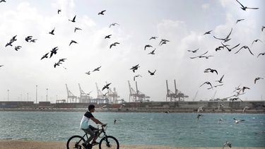 Arabia Saudí reduce su producción de crudo