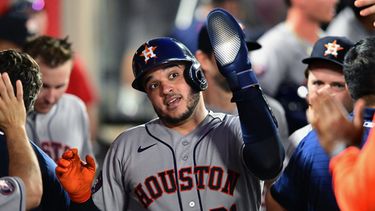 El dominicano Yainer Díaz, de los Astros de Houston, festeja luego de anotar ante los Angelinos de Los Ángeles, el miércoles 29 de julio de 2026 (AP Foto/Wally Skalij)