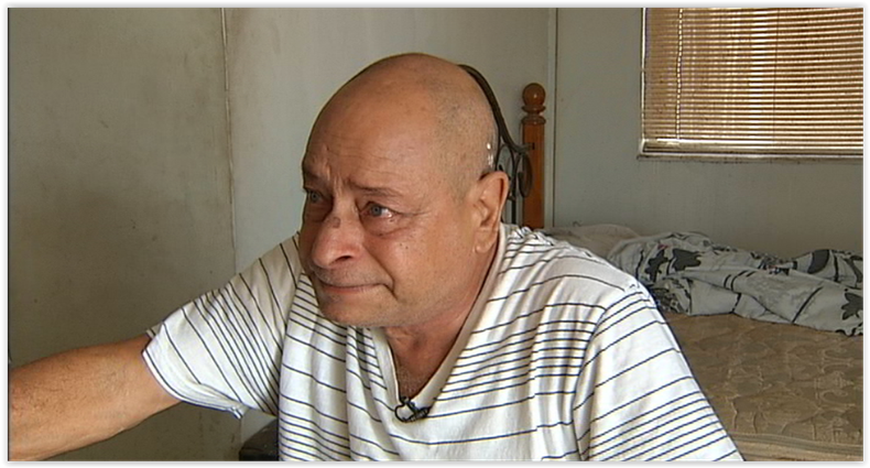 padre pide ayuda.PNG