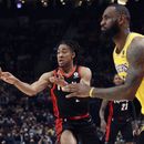 Simons suma 29, Blazers remontan para ganar 107-105 a Lakers