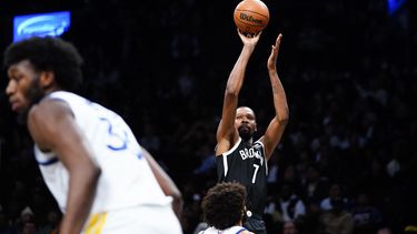 Nets anotan 91 puntos en 1ra mitad para vencer a Warriors