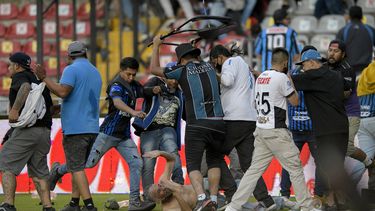 Suben a 25 los detenidos por riña en fútbol mexicano