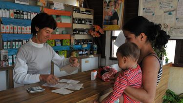 escasez de medicinas en las farmacias en cuba