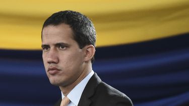 los partidos que respaldan a guaido estudian una rotacion en su cargo