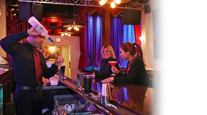 El recién estrenado restaurante La Fontana Miami pretende emular el éxito alcanzado por un paladar del mismo nombre que abrió en 1995 en La Habana, en pleno Período Especial.