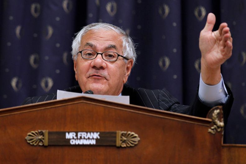 Barney Frank, entonces representante demócrata por Massachusetts, en el Congreso en Washington el 22 de julio del 2010. (AP foto/Alex Brandon)