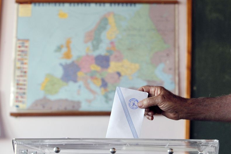 EUR-GEN_GRECIA-RESCATE-1.jpg