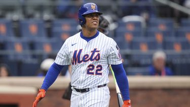 El dominicano Juan Soto, de los Mets de Nueva York, reacciona tras poncharse ante los Medias Blancas de Chicago, el miércoles 28 de mayo de 2025 (AP Foto/Frank Franklin II)