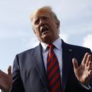 Trump se mofa de su idea de comprar Groenlandia