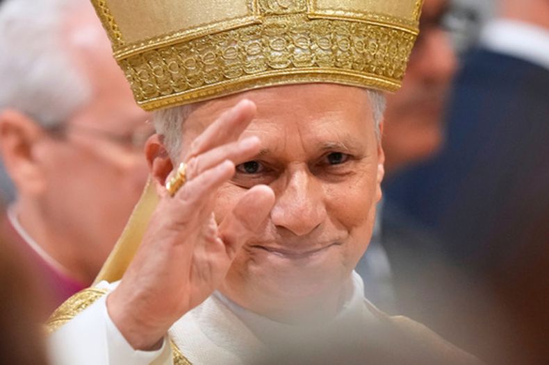 El papa León XIV en la ordenación de cuatro obispos auxiliares de Roma, en la Basílica San Juan Laterano en Roma, el 2 de mayo del 2026. (AP foto/Andrew Medichini)