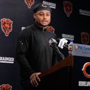 El esquinero de los Bears de Chicago, Coby Bryant, habla durante una conferencia de prensa en el campamento de entrenamiento de fútbol americano del equipo, el miércoles 29 de julio de 2026, en Lake Forest, Illinois. (Foto AP/Nam Y. Huh)