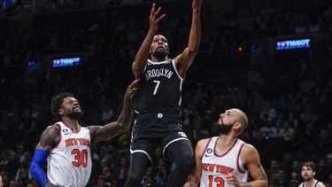 Durant y Nets vapulean a Knicks tras ascender a Vaughn