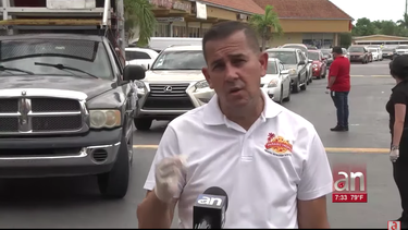conocido restaurante de hialeah reparte comida a personas afectadas por el coronavirus