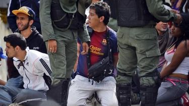 americateve | Nuevas  detenciones de manifestantes se registraron en Caracas y Barquisimeto, reeditando el patrón ejecutado por las fuerzas represoras del régimen los últimos meses. El abogado José Vicente Haro, defensor de algunos de los detenidos en el Sebin, señaló