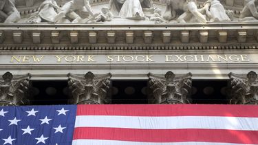 wall street al alza; prosiguen negociaciones sobre grecia