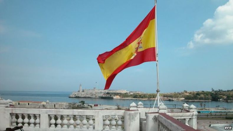 Con la Ley de Memoria Histórica el número de cubanos inscritos en el consulado pasó de de 33.000 a 110.000, y 100.000 expedientes de nacionalidad están aún por resolver.