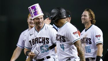 Diamondbacks remonta 6 en contra para derrotar a Padres 7-6