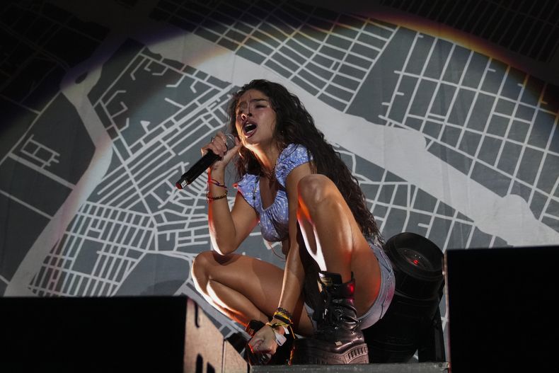Jessie Reyez durante su concierto en el Corona Capital en la Ciudad de México el sábado 16 de noviembre de 2024. (Foto AP/Eduardo Verdugo)