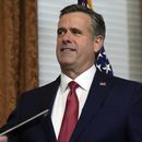 John Ratcliffe presta juramento como director de la CIA en el edificio de oficinas ejecutivas Eisenhower, en el campus de la Casa Blanca, el jueves 23 de enero de 2025, en Washington. (AP Foto/Alex Brandon)