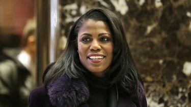 Prominente partidaria negra de Trump deja la Casa Blanca