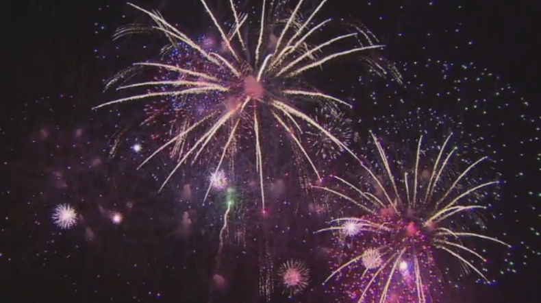 FUEGOS ARTIFICIALES.png