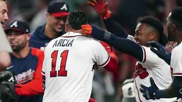 Arcia suena jonrón en la 9na y Bravos se imponen a Boston