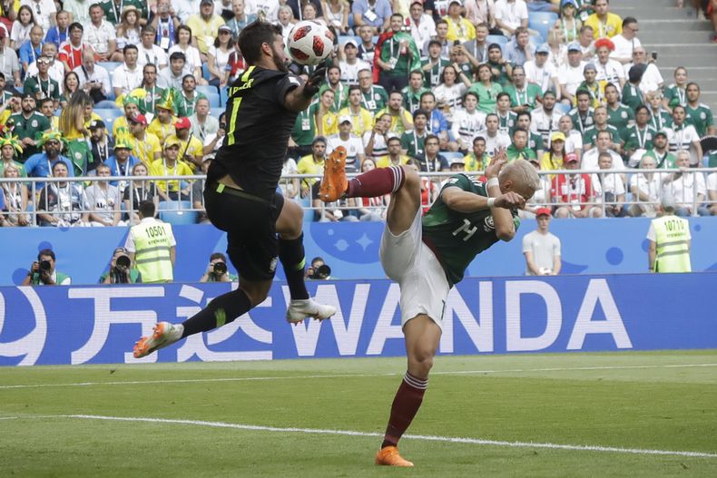 DEP-FUT_MUNDIAL_BRASIL-MEXICO-2.jpg