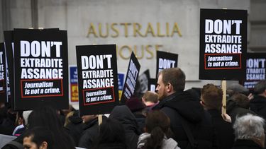 EEUU y Assange se enfrentarán en tribunal de Londres