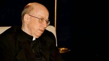 americateve | Fallece el monseñor Carlos Manuel de Céspedes y García-Menocal en La Habana, Cuba.